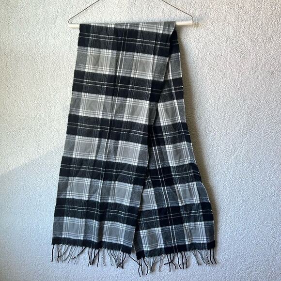 100% Cashmere Scarf Made in Scotland Black Gray Plaid Unisex - Picture 1 of 5